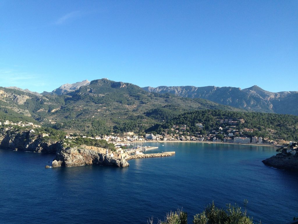 port-de-soller-1229110_1280